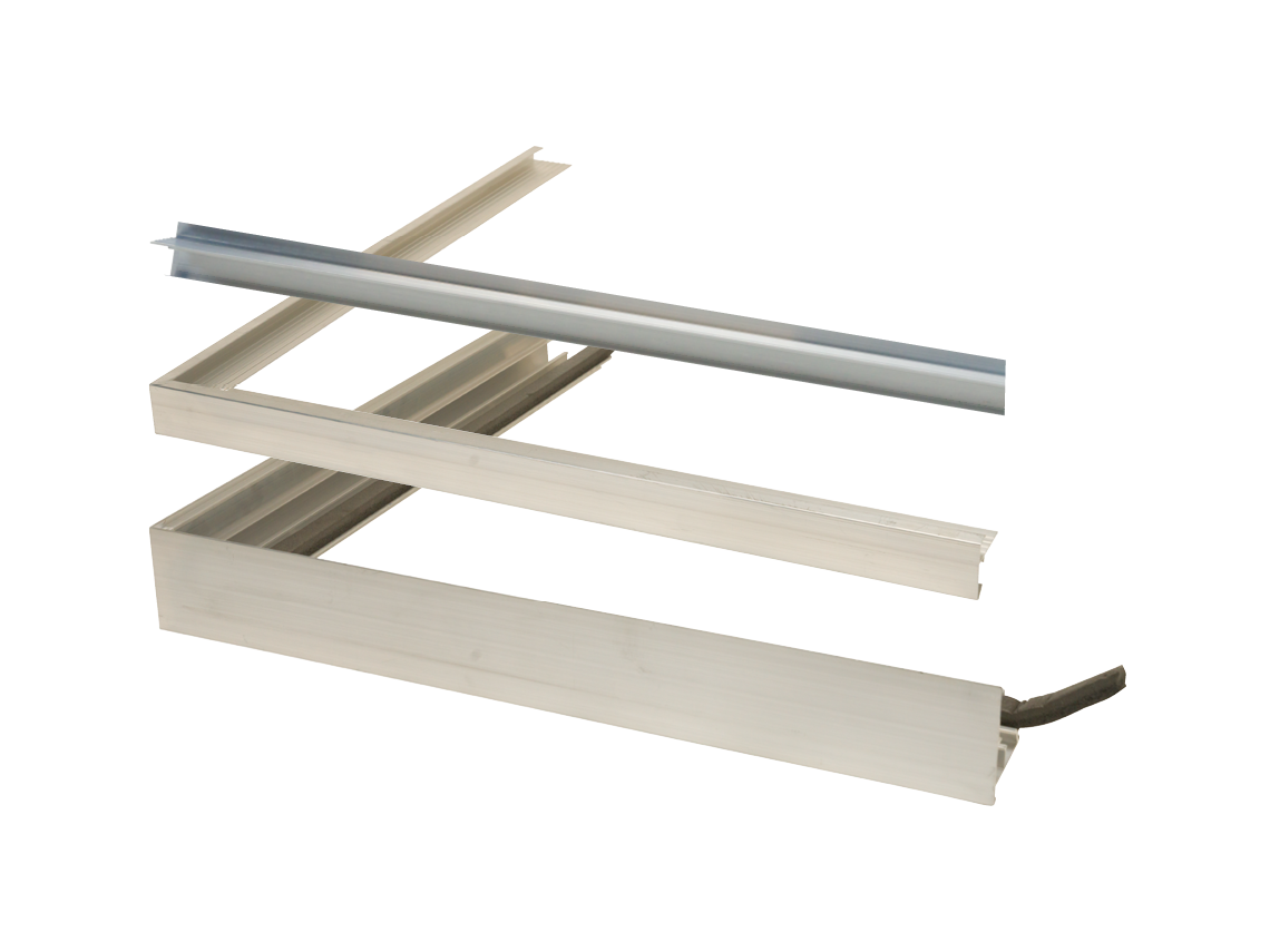 Pandser aluminium daktrimmen voor een perfecte
dakrandafwerking. Pandser Standaard daktrimmen
zijn geschikt voor bitumen dakbedekking, Pandser EPDM daktrimmen voor EPDM dakbedekking.